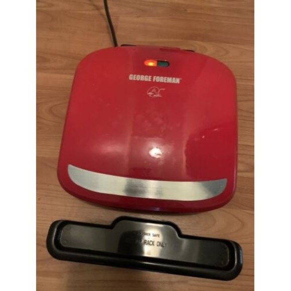 George Foreman 4 Serving Table Top Grill Red Silver with Removable Plate - Picture 3 of 8